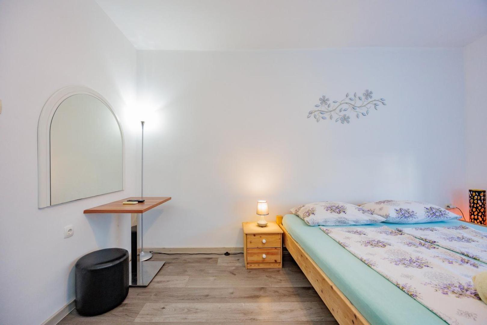 Crowonder Lucky Holiday House With Pool And Patio 30 Meters From The Beach Ζαντάρ Εξωτερικό φωτογραφία