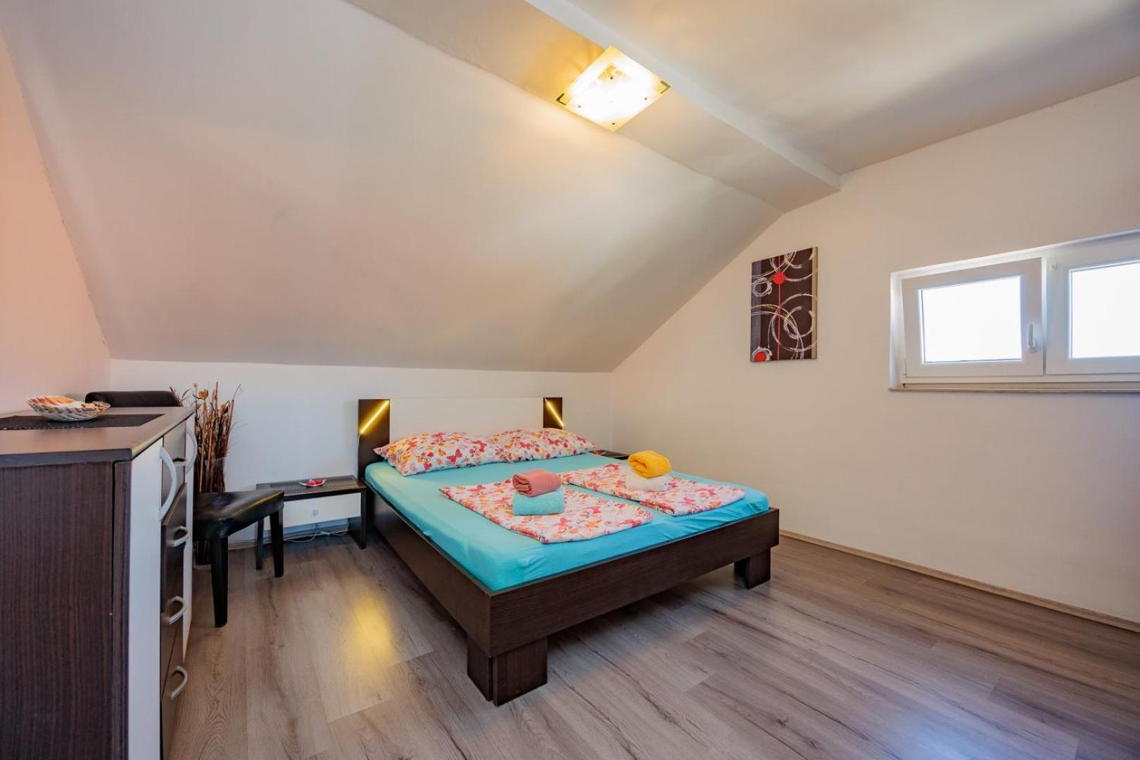Crowonder Lucky Holiday House With Pool And Patio 30 Meters From The Beach Ζαντάρ Εξωτερικό φωτογραφία