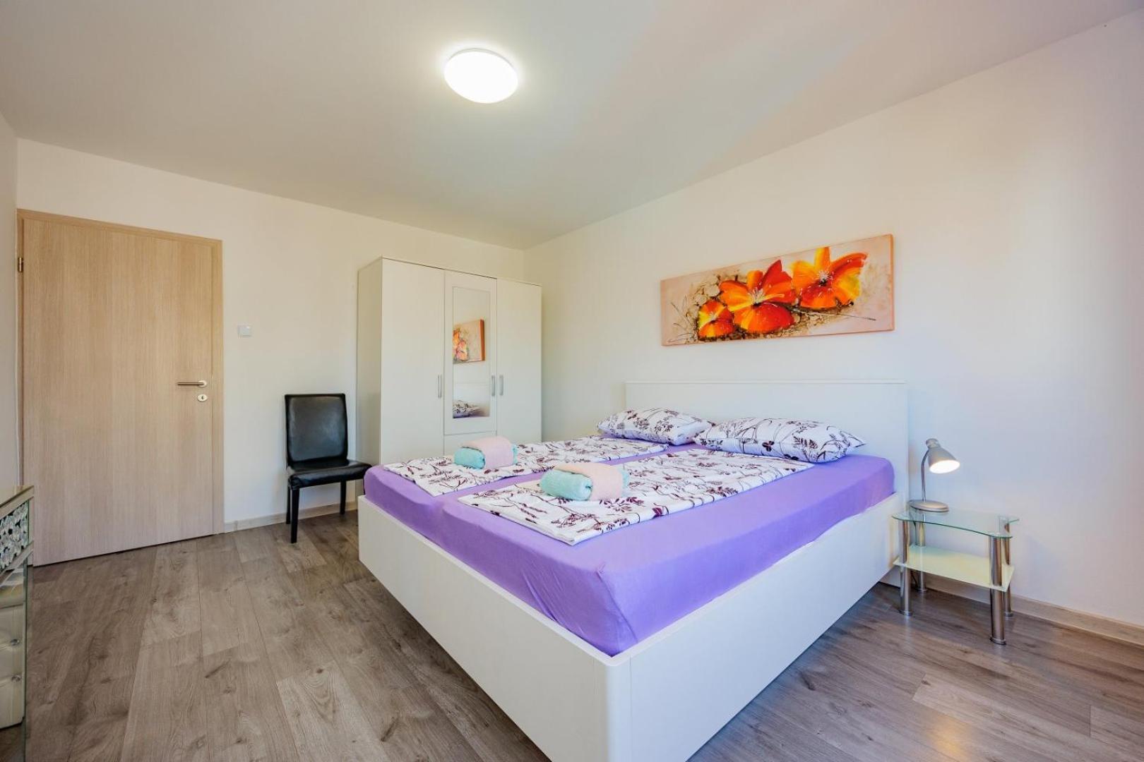 Crowonder Lucky Holiday House With Pool And Patio 30 Meters From The Beach Ζαντάρ Εξωτερικό φωτογραφία