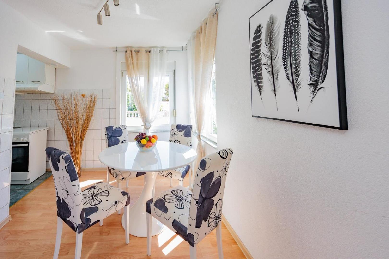 Crowonder Lucky Holiday House With Pool And Patio 30 Meters From The Beach Ζαντάρ Εξωτερικό φωτογραφία