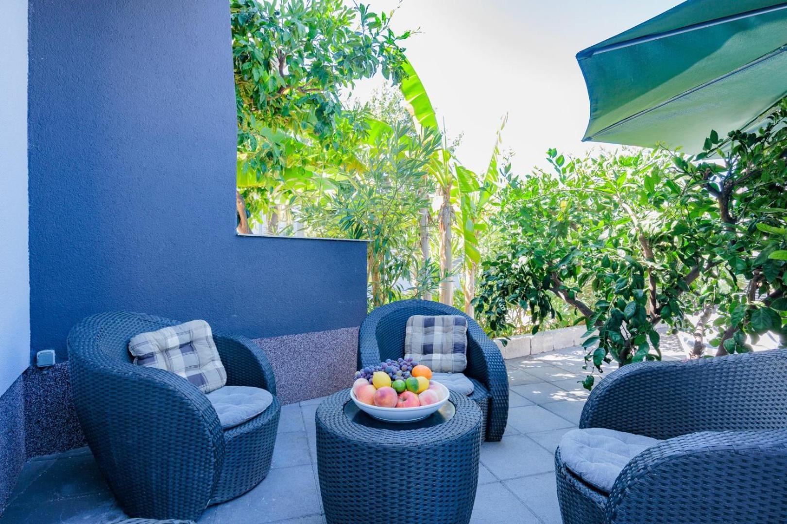 Crowonder Lucky Holiday House With Pool And Patio 30 Meters From The Beach Ζαντάρ Εξωτερικό φωτογραφία