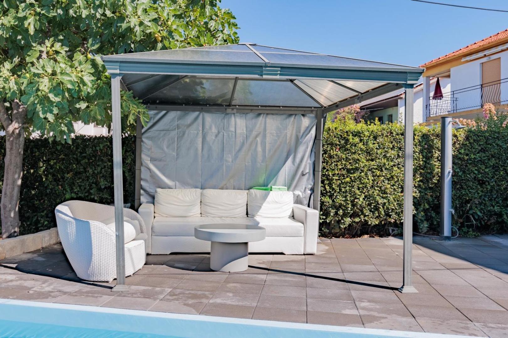 Crowonder Lucky Holiday House With Pool And Patio 30 Meters From The Beach Ζαντάρ Εξωτερικό φωτογραφία